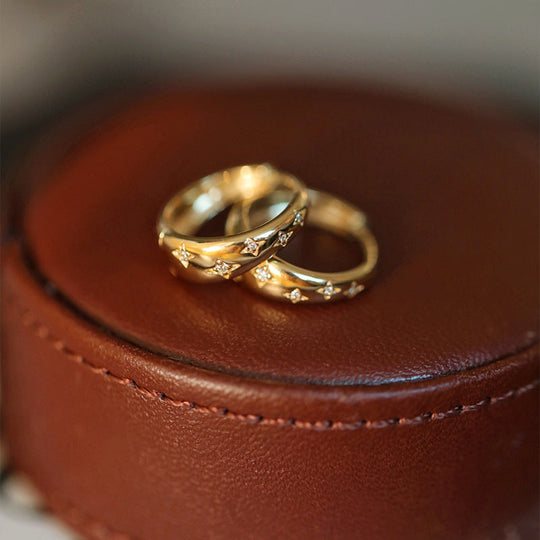 Schléiër mat fäerten a gold a Luxus